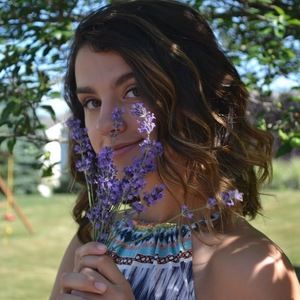 Meet your Posher, Brittney